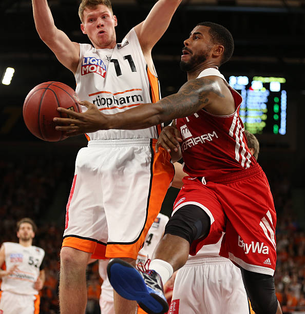 西甲严格的 西甲严格的